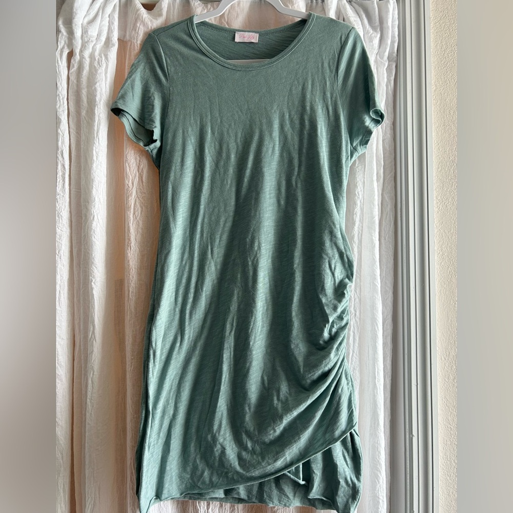 Pink Lily Sage Green Ruched Short Sleeve Tee – Casual Soft Stretch T-Shirt Dress